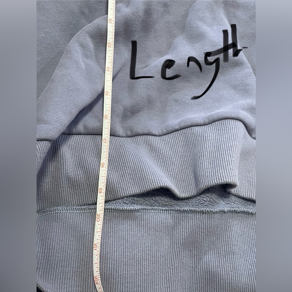 Vuori Restore Half-Zip Crop Hoodie - Picture 6 of 6